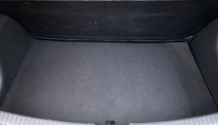 2018 Hyundai Grand i10 ASTA 1.2 VTVT, Petrol, Manual, 22,498 km, Boot Inside
