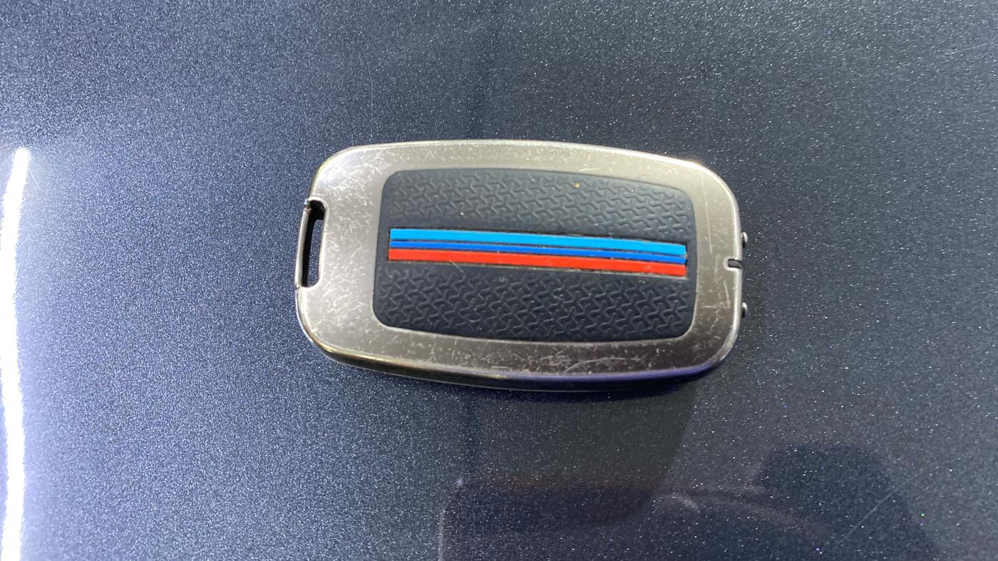 2022 KIA CARENS LUXURY PLUS 1.4 PETROL DCT 7 STR, Petrol, Automatic, 26,757 km, Key Close Up