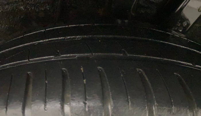 2020 Hyundai GRAND I10 NIOS MAGNA 1.2 KAPPA VTVT, Petrol, Manual, 51,962 km, Left Rear Tyre Tread