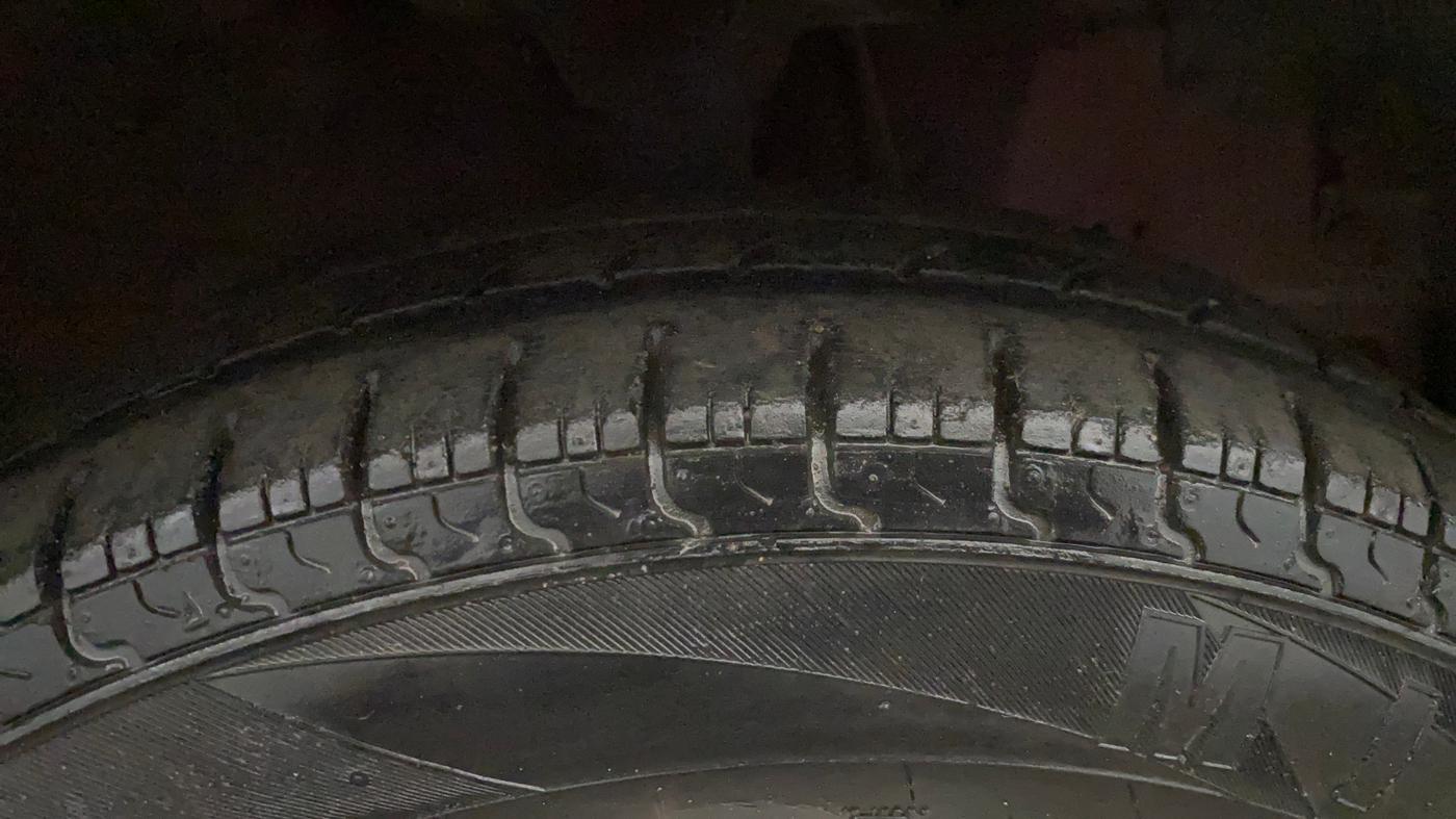 2017 Hyundai Eon ERA PLUS (O), Petrol, Manual, 34,024 km, Right Front Tyre Tread