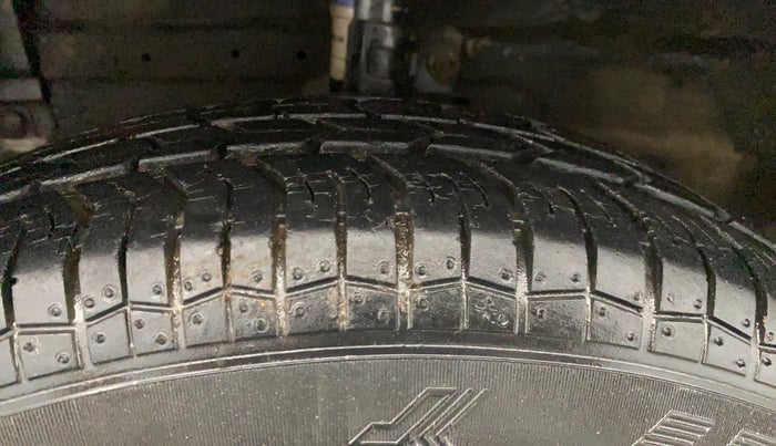 2015 Maruti Swift Dzire VXI, Petrol, Manual, 24,095 km, Left Front Tyre Tread