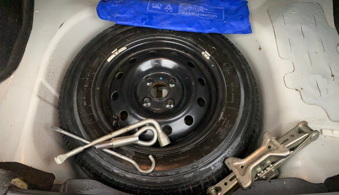 2015 Maruti Swift Dzire VXI, Petrol, Manual, 24,095 km, Spare Tyre