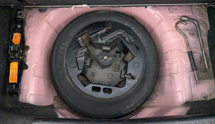 2016 Mahindra Kuv100 K2 D 6 STR, Diesel, Manual, 90,573 km, Spare Tyre