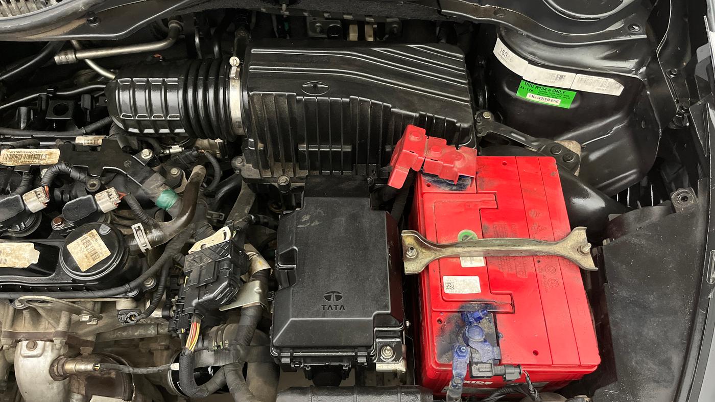 2021 Tata ALTROZ XZ PLUS PETROL, Petrol, Manual, 39,288 km, Engine View - Left