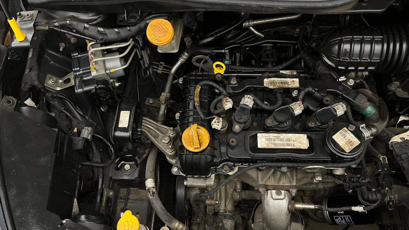 2021 Tata ALTROZ XZ PLUS PETROL, Petrol, Manual, 39,288 km, Engine View - Right