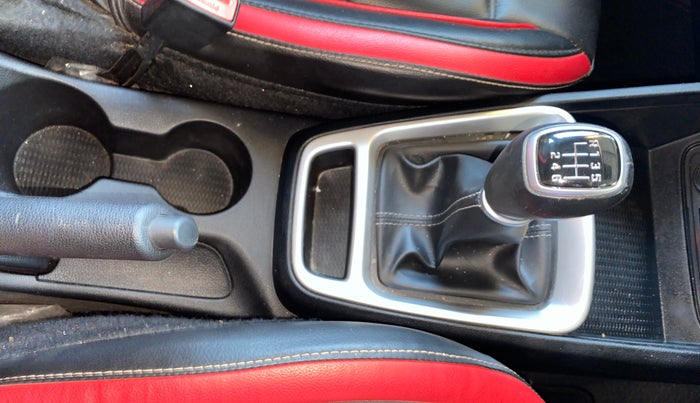 2019 Hyundai VENUE SX 1.0 TURBO, Petrol, Manual, 20,216 km, Gear Lever