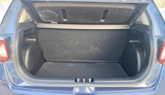 2019 Hyundai VENUE SX 1.0 TURBO, Petrol, Manual, 20,216 km, Boot Inside