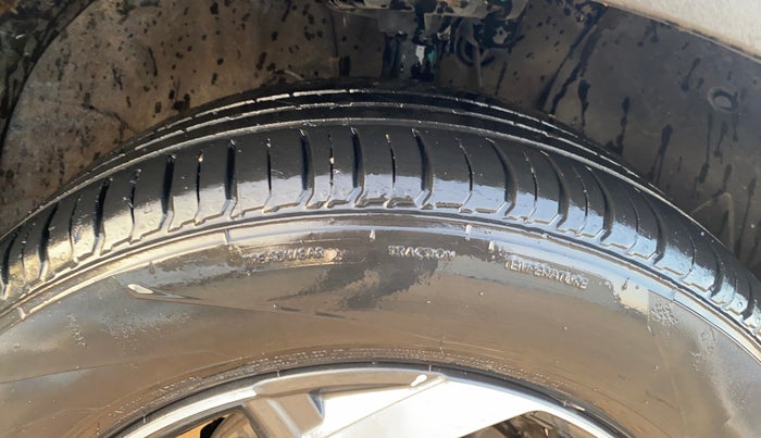 2019 Hyundai VENUE SX 1.0 TURBO, Petrol, Manual, 20,216 km, Right Front Tyre Tread