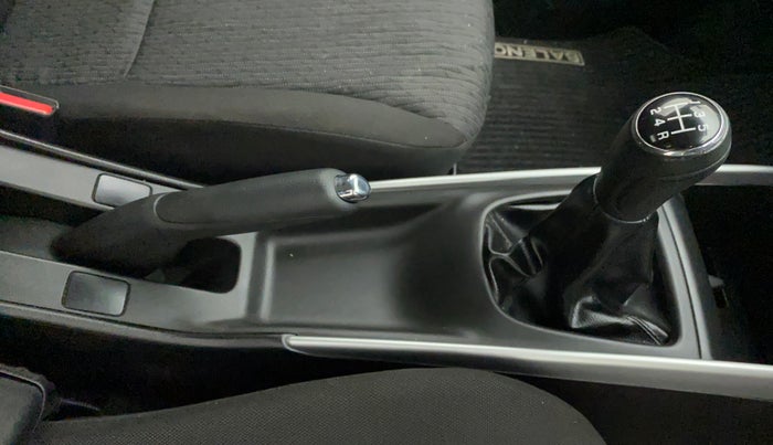2015 Maruti Baleno DELTA PETROL 1.2, Petrol, Manual, 5,695 km, Gear Lever