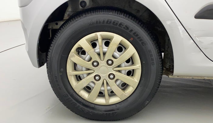 2014 Hyundai i10 MAGNA 1.1, Petrol, Manual, 27,273 km, Right Rear Wheel