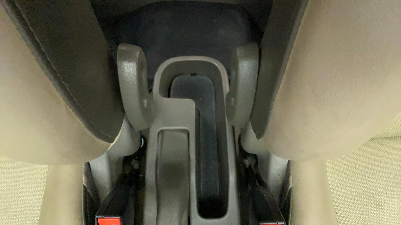 2014 Hyundai i10 MAGNA 1.1, Petrol, Manual, 27,273 km, Driver Side Adjustment Panel