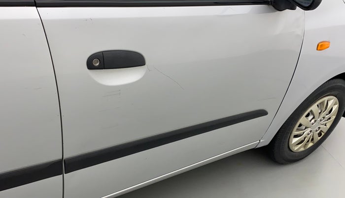 2014 Hyundai i10 MAGNA 1.1, Petrol, Manual, 27,273 km, Driver-side door - Slightly dented