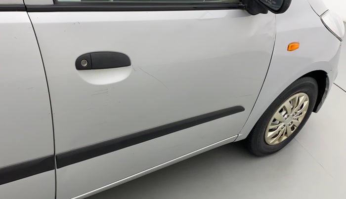 2014 Hyundai i10 MAGNA 1.1, Petrol, Manual, 27,273 km, Driver-side door - Slightly rusted