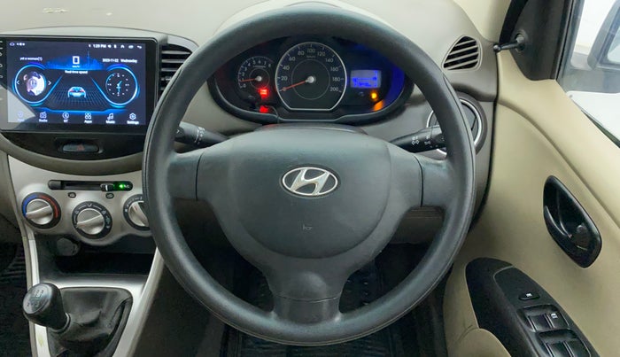 2014 Hyundai i10 MAGNA 1.1, Petrol, Manual, 27,273 km, Steering Wheel Close Up