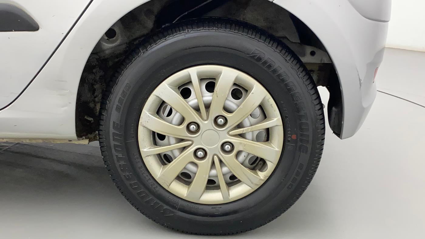 2014 Hyundai i10 MAGNA 1.1, Petrol, Manual, 27,273 km, Left Rear Wheel