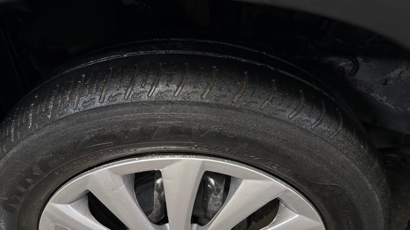 2019 Tata TIAGO NRG PETROL AMT, Petrol, Automatic, 57,126 km, Right Rear Tyre Tread