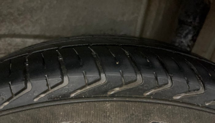 2020 Maruti New Wagon-R LXI CNG 1.0, CNG, Manual, 56,923 km, Left Rear Tyre Tread