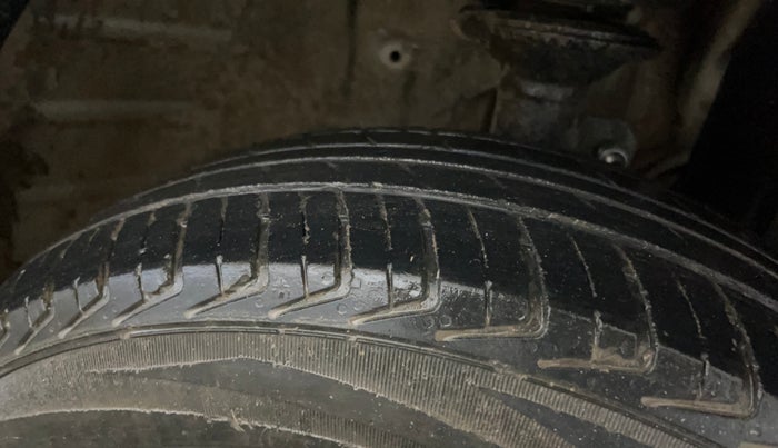 2020 Maruti New Wagon-R LXI CNG 1.0, CNG, Manual, 56,923 km, Right Front Tyre Tread