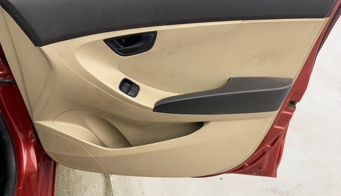 2013 Hyundai Eon MAGNA +, Petrol, Manual, 18,335 km, Driver Side Door Panels Control