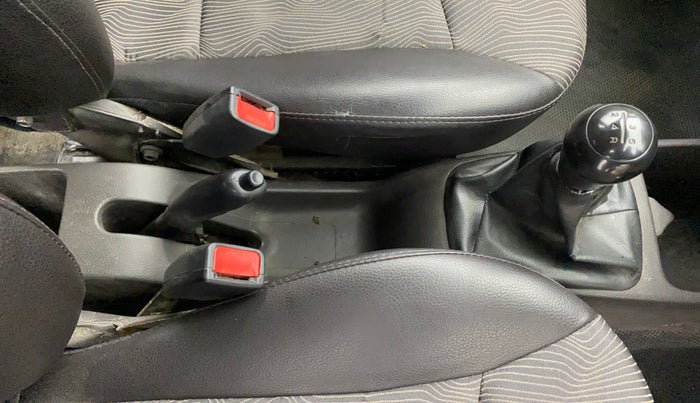 2013 Hyundai Eon MAGNA +, Petrol, Manual, 18,335 km, Gear Lever