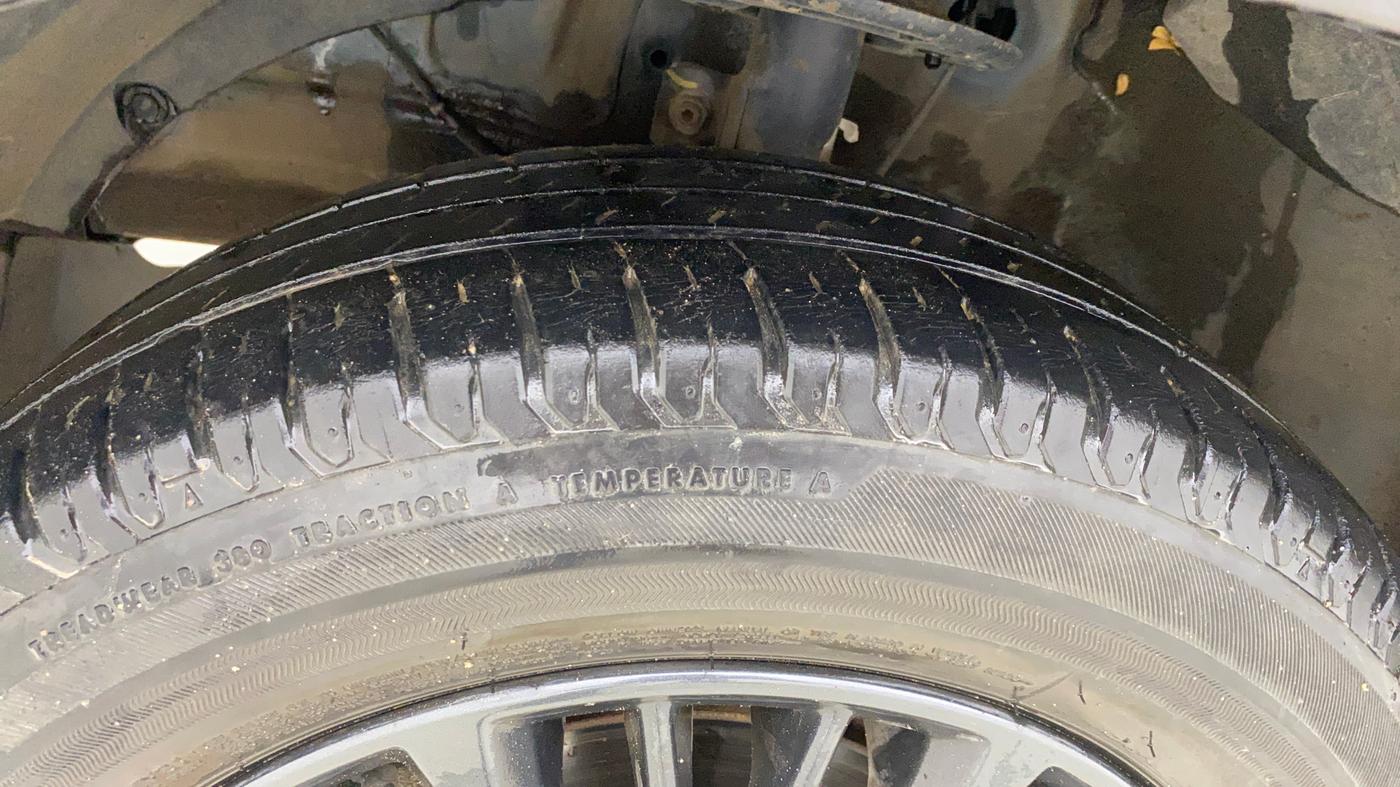 2021 Maruti XL6 ZETA MT, Petrol, Manual, 53,944 km, Left Front Tyre Tread
