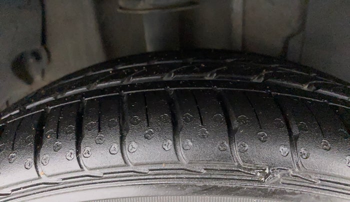 2018 Tata TIGOR XZ (O) PETROL, Petrol, Manual, 77,786 km, Right Rear Tyre Tread