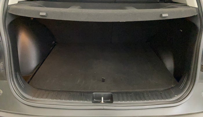 2020 Hyundai Creta SX (O) IVT 1.5 PETROL, Petrol, Automatic, 63,369 km, Boot Inside