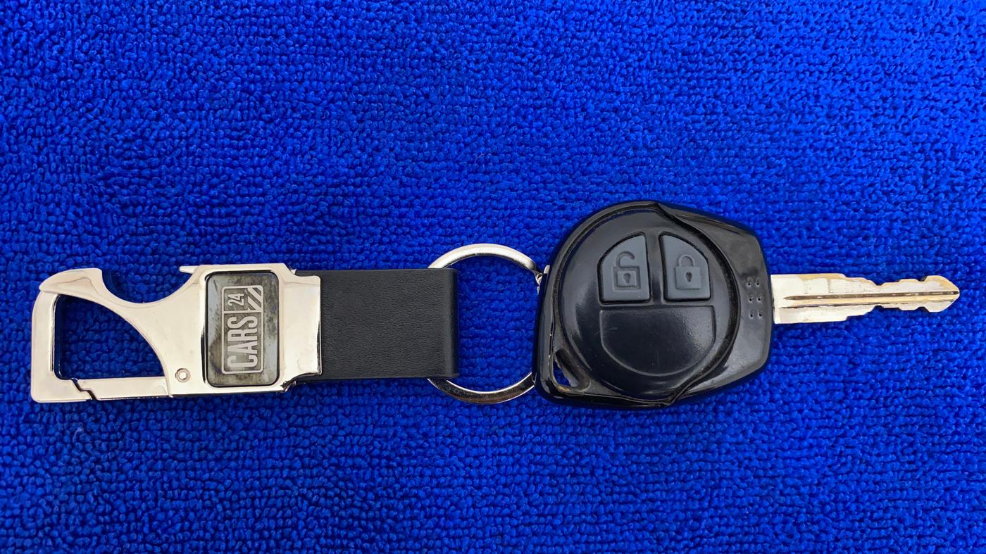 2012 Maruti Swift VXI, Petrol, Manual, 41,110 km, Key Close Up