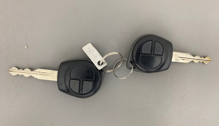 2016 Maruti Wagon R 1.0 VXI (O) AMT, Petrol, Automatic, 33,469 km, Key Close Up