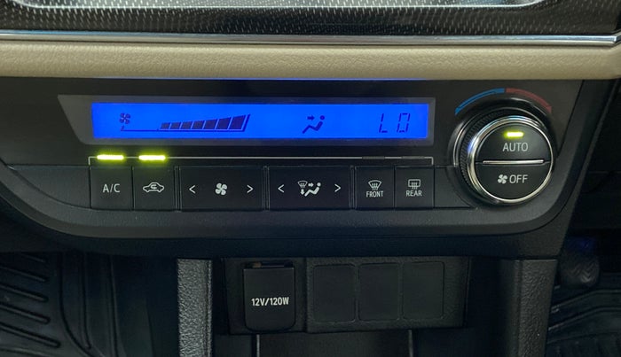 2014 Toyota Corolla Altis G, Petrol, Manual, 1,17,456 km, Automatic Climate Control