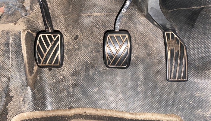 2018 Maruti Vitara Brezza VDI (O), Diesel, Manual, 1,04,184 km, Pedals