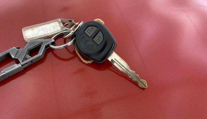 2018 Maruti Vitara Brezza VDI (O), Diesel, Manual, 1,04,184 km, Key Close Up