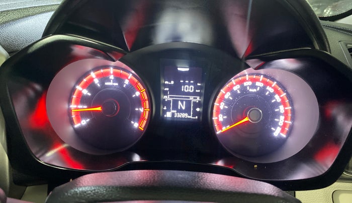 2020 Mahindra XUV300 W6 1.2 PETROL, Petrol, Manual, 33,270 km, Odometer Image