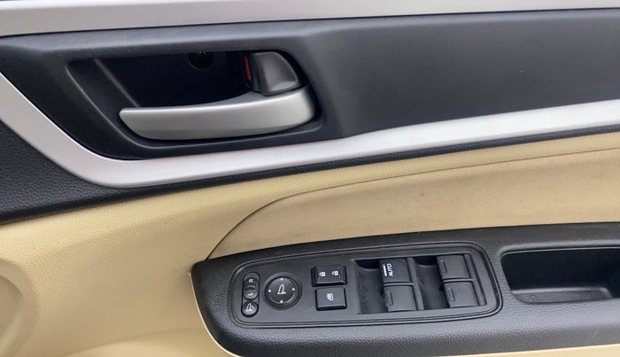 2023 Honda Amaze 1.2L I-VTEC VX, Petrol, Manual, 11,458 km, Driver Side Door Panels Control