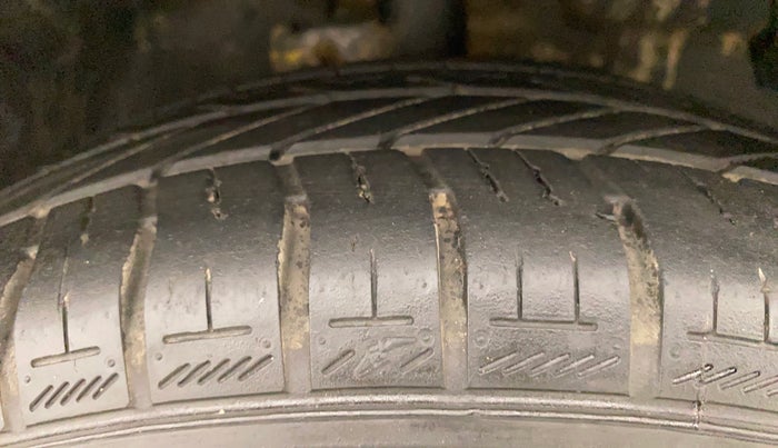 2019 Maruti Celerio VXI AMT, Petrol, Automatic, 20,218 km, Right Front Tyre Tread