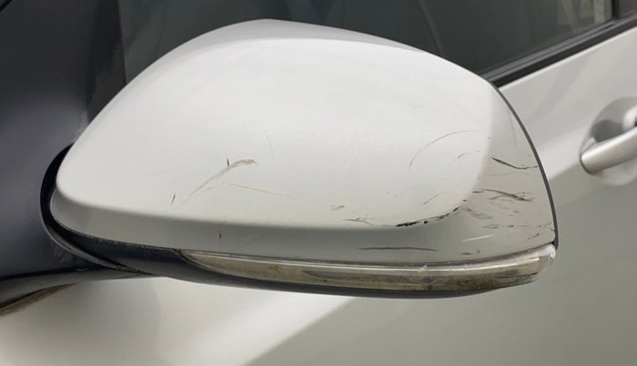 2014 Hyundai Xcent SX 1.2 (O), Petrol, Manual, 55,033 km, Left rear-view mirror - Indicator light has minor damage