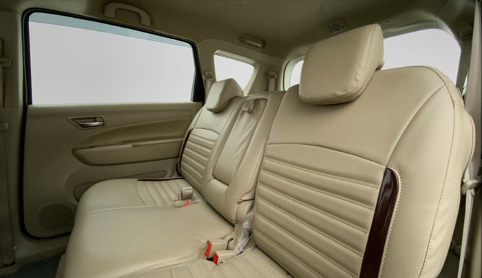 2017 Maruti Ertiga VDI SHVS, Diesel, Manual, 75,868 km, Right Side Rear Door Cabin