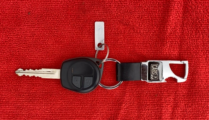 2017 Maruti Ertiga VDI SHVS, Diesel, Manual, 75,868 km, Key Close Up