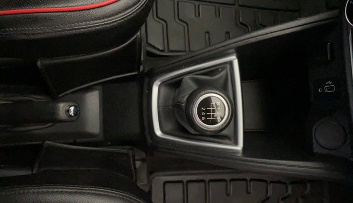 2020 Nissan Kicks XV TURBO 1.3, Petrol, Manual, 38,663 km, Gear Lever