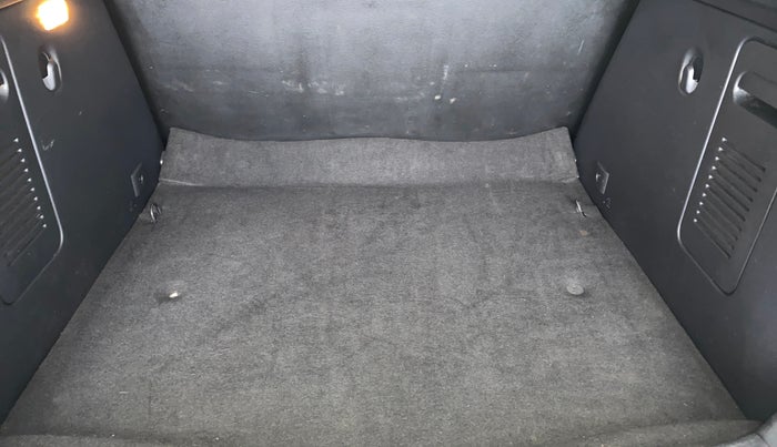 2020 Nissan Kicks XV TURBO 1.3, Petrol, Manual, 38,663 km, Boot Inside