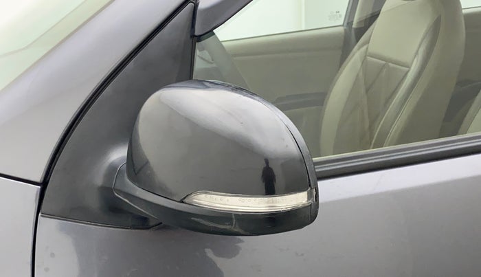 2013 Hyundai i10 MAGNA 1.2, Petrol, Manual, 77,098 km, Left rear-view mirror - Cover has minor damage