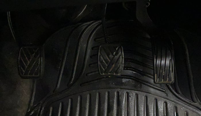 2014 Maruti Ritz VXI, Petrol, Manual, 55,192 km, Pedals