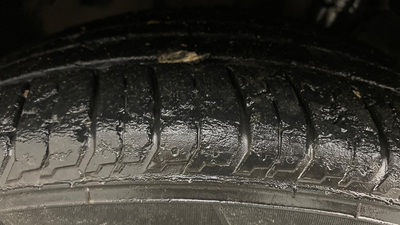 2021 Hyundai NEW I20 ASTA 1.2 AT, Petrol, Automatic, 54,103 km, Left Front Tyre Tread