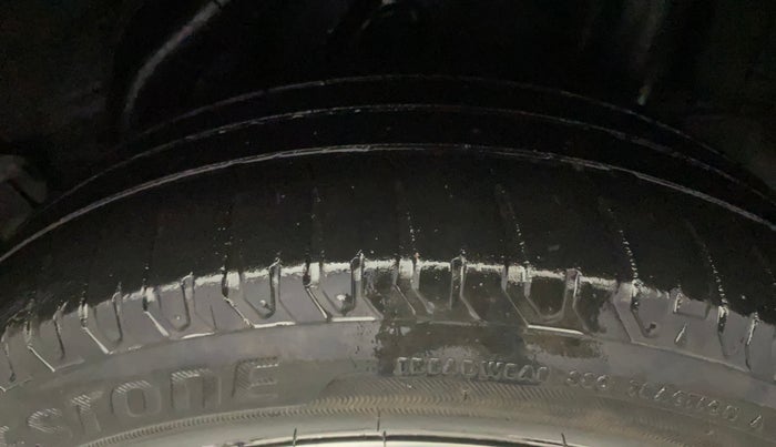 2018 Hyundai Verna 1.6 VTVT SX (O) AT, Petrol, Automatic, 33,196 km, Left Rear Tyre Tread