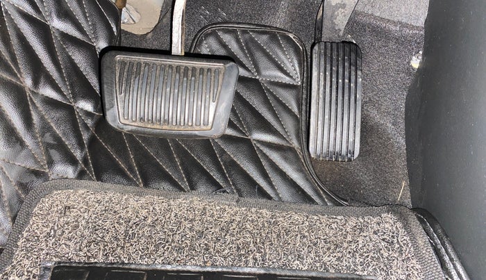 2018 Hyundai Verna 1.6 VTVT SX (O) AT, Petrol, Automatic, 33,196 km, Pedals