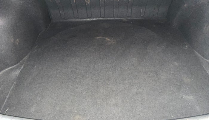 2018 Hyundai Verna 1.6 VTVT SX (O) AT, Petrol, Automatic, 33,196 km, Boot Inside