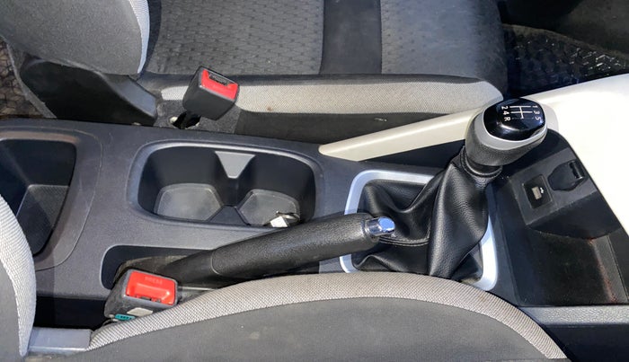 2023 Nissan MAGNITE XV TURBO, Petrol, Manual, 63,492 km, Gear Lever