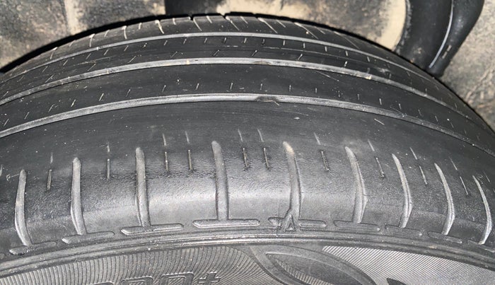 2023 Nissan MAGNITE XV TURBO, Petrol, Manual, 63,492 km, Right Rear Tyre Tread