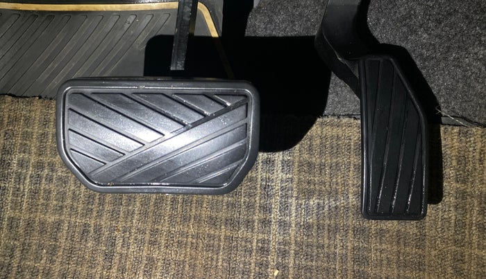 2016 Maruti Celerio VXI AMT, Petrol, Automatic, 48,490 km, Pedals