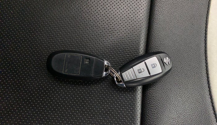 2015 Maruti Swift Dzire ZDI, Diesel, Manual, 63,320 km, Key Close Up